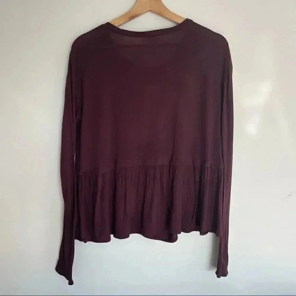 Aritzia  | Wilfred Plumb/Wine Peplum Top - Picture 2 of 5